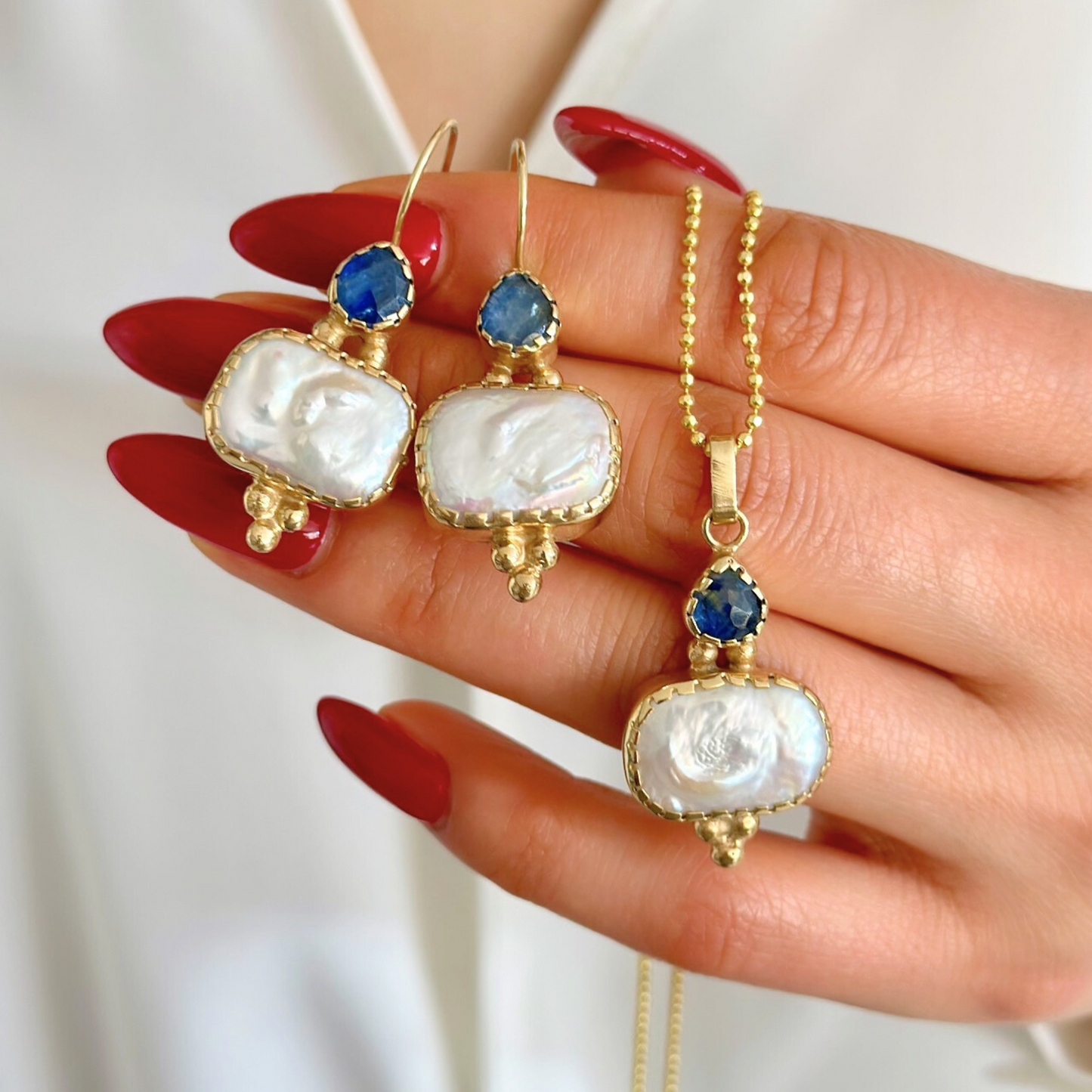 Pearl and Kyanite Pendant Chain Necklace in 925 Sterling Silver